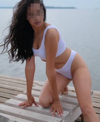 Фатима, 23 года, 2 размер груди